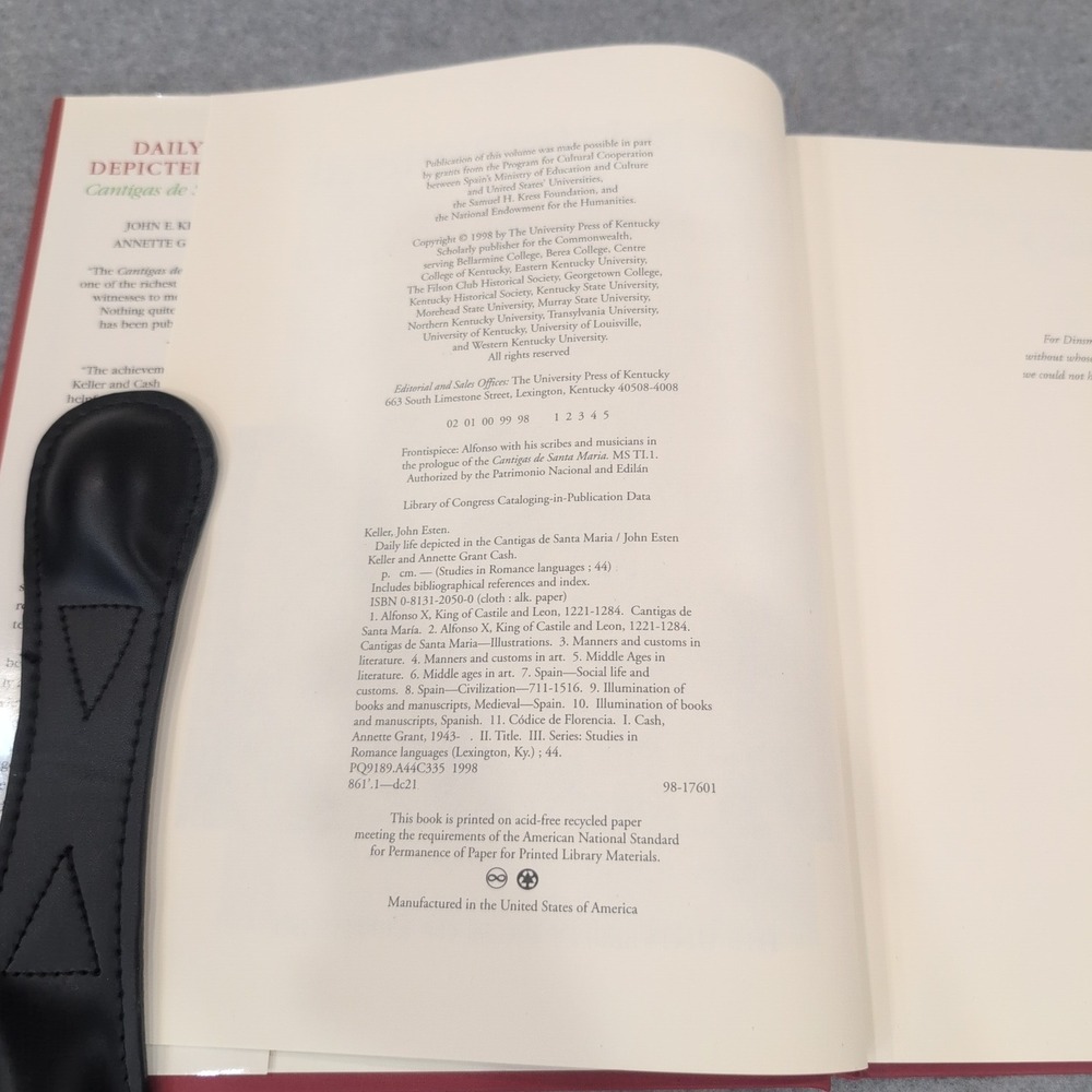 Daily Life Depicted in the Cantigas de Santa Maria Keller Cash Hardcover 1998 - Picture 4 of 5
